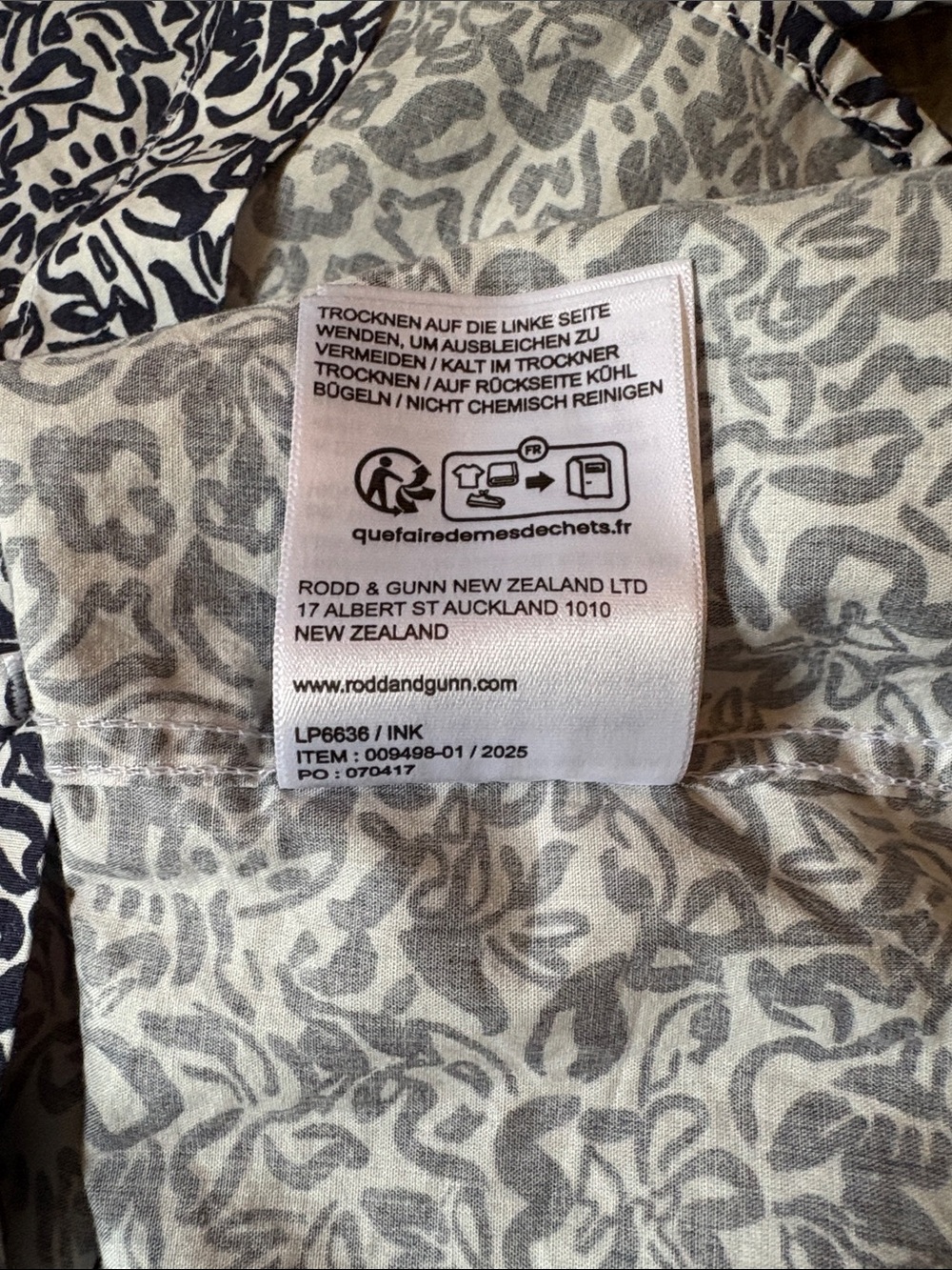 Rodd & Gunn Navy and White Short-Sleeve Printed Button-Down Shirt - Picture 8 of 8